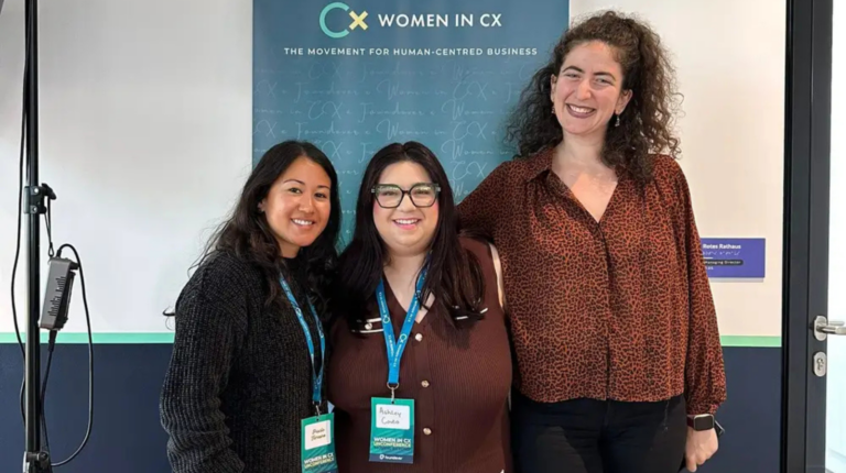 Ashley Couto em convenção