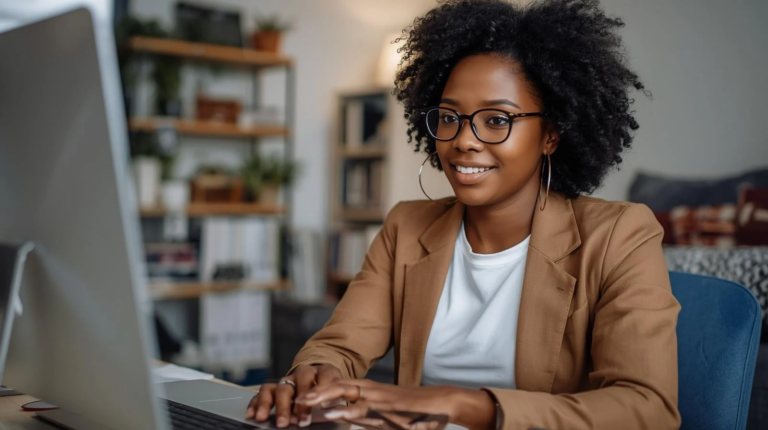 Vaga Home Office: Agente Ativo de Vendas Seguro | Home Agent