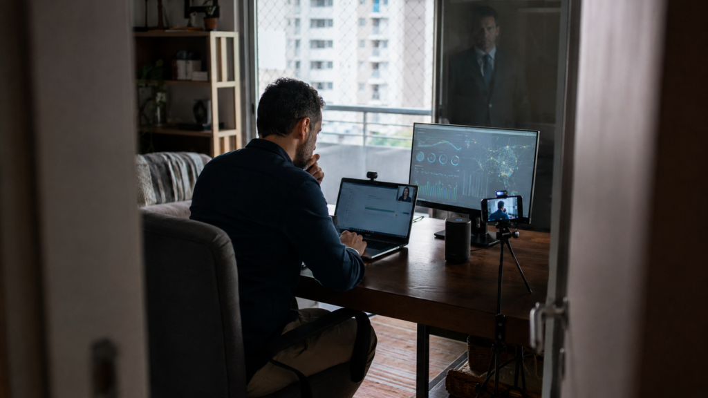 Espionagem Corporativa é uma das Coisas Estranhas que o Home Office