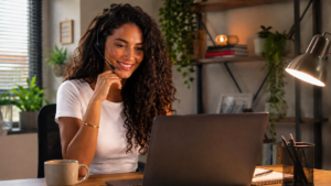 Atendente Home Office | Créditos: Portal Vou De Home
